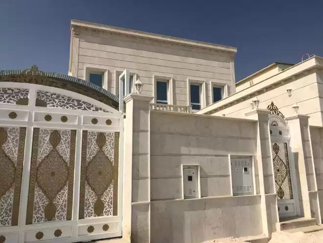 Residencial Listo Propiedad 6 + habitaciones de servicio U / F Villa Standerlone  venta en al-sad , Doha #7689 - 1  image 